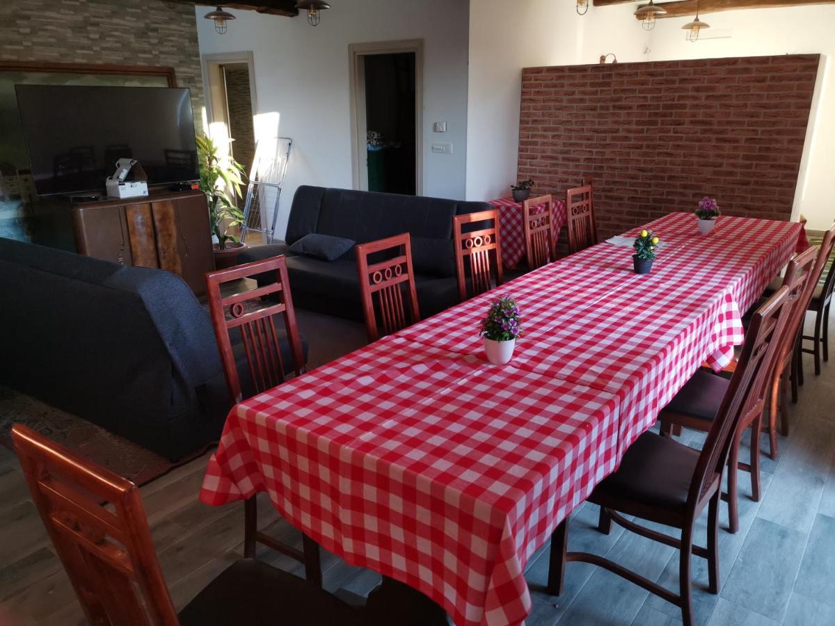 Apartment Apartmaji Gostilna Star Maln , 10 Secovlje